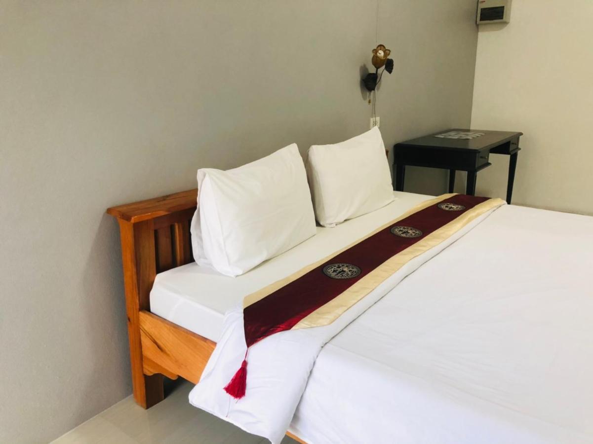 Baanlugchange Hotel Chanthaburi Exterior photo