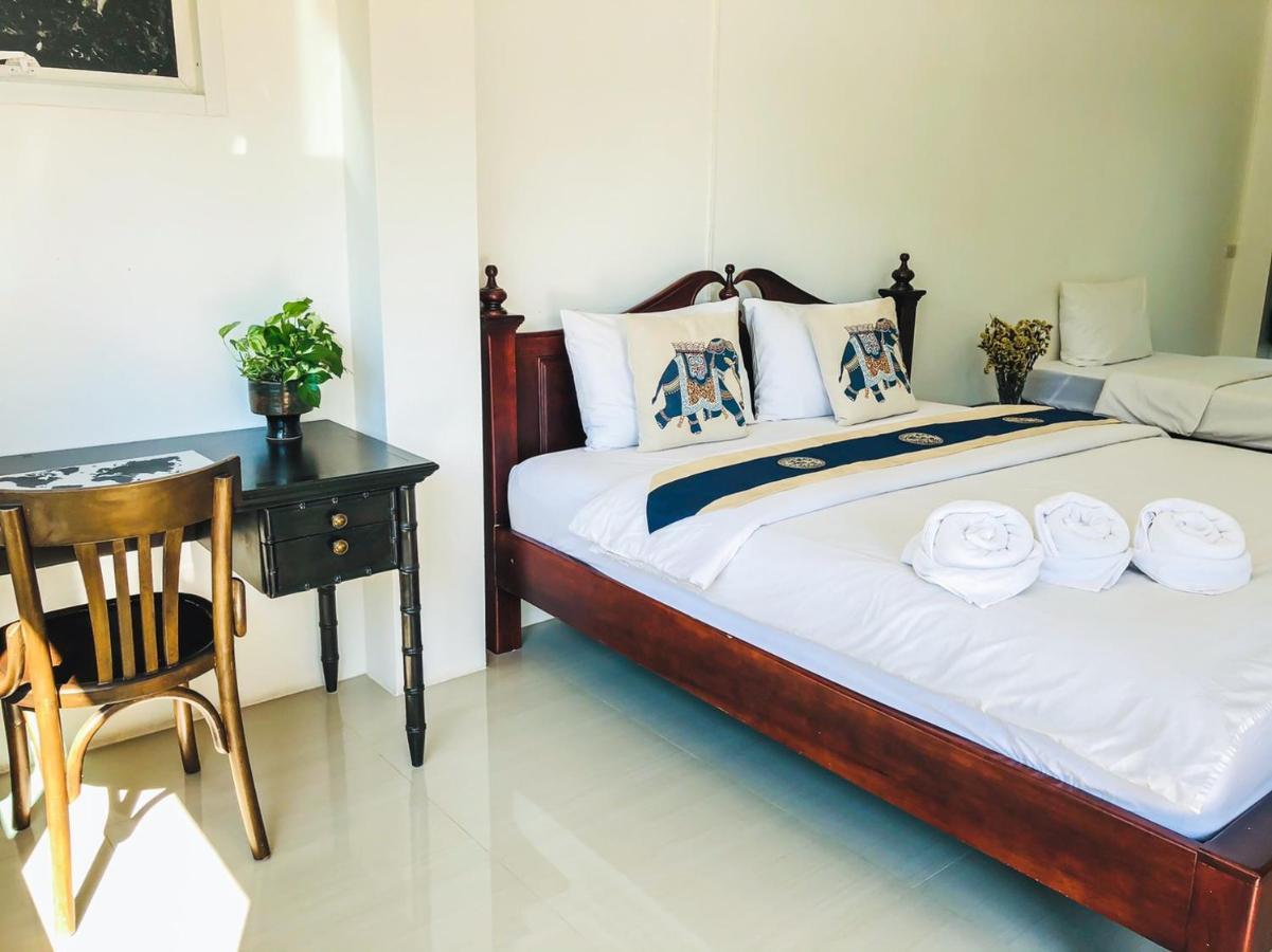 Baanlugchange Hotel Chanthaburi Exterior photo